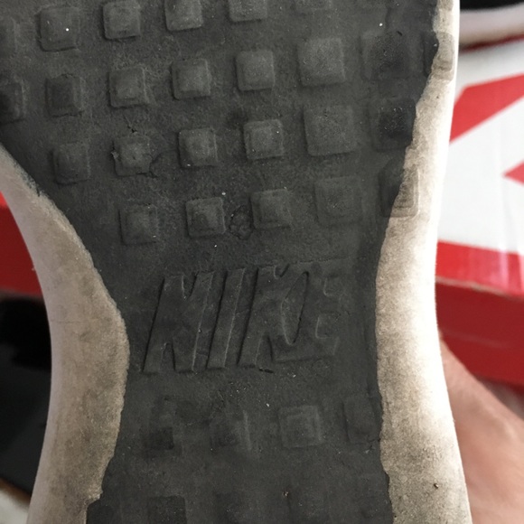 Nike juvenate  women’s shoes sz 8 - Picture 4 of 6